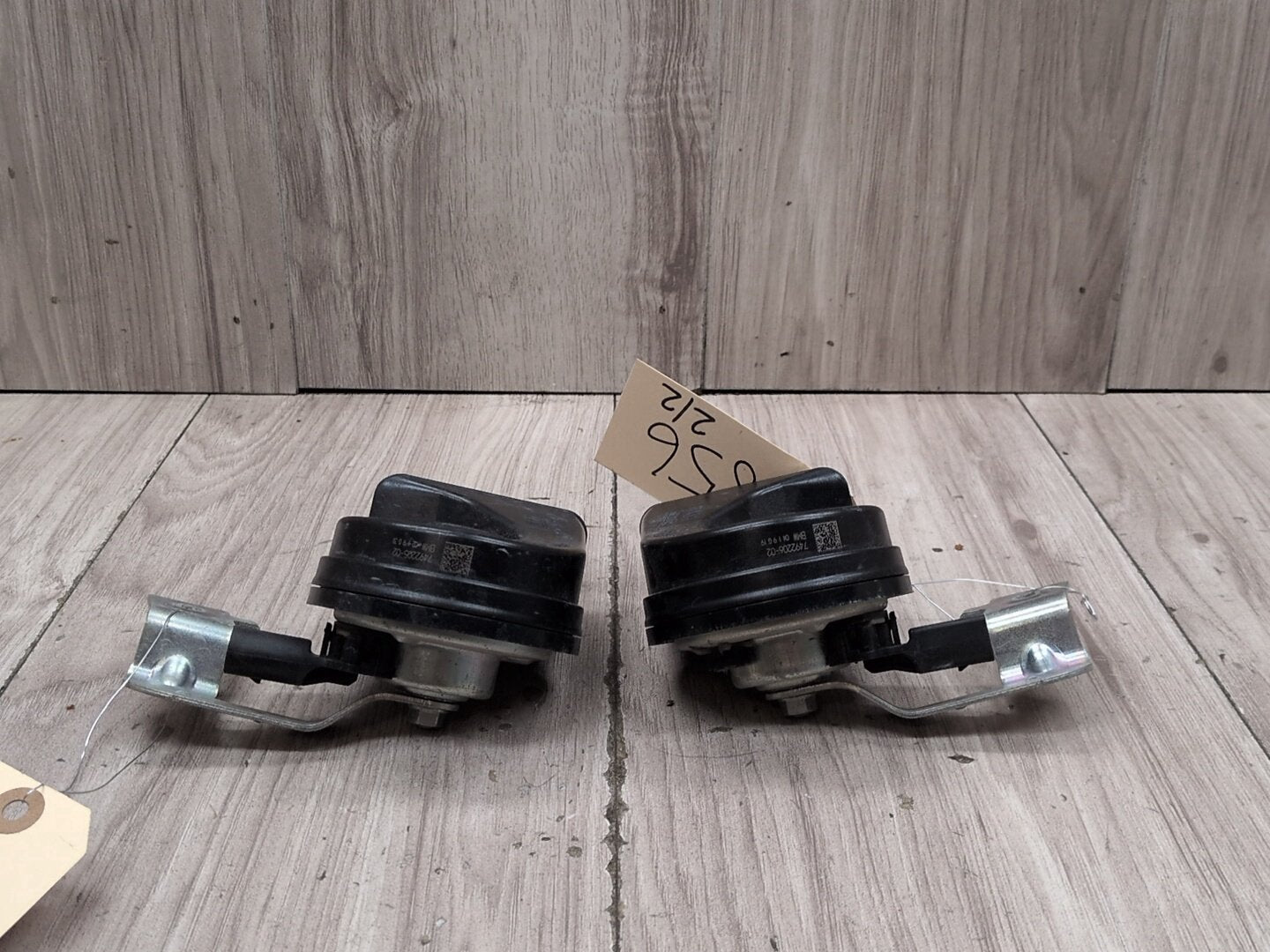 2019-2026 BMW 330i G20 Alarm Horns SET 7492206