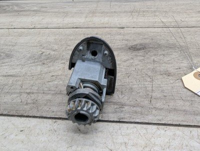 2014-2019 BMW 340 F34 Front Left Driver Key Lock Mechanism w/ Key 7162437 OEM