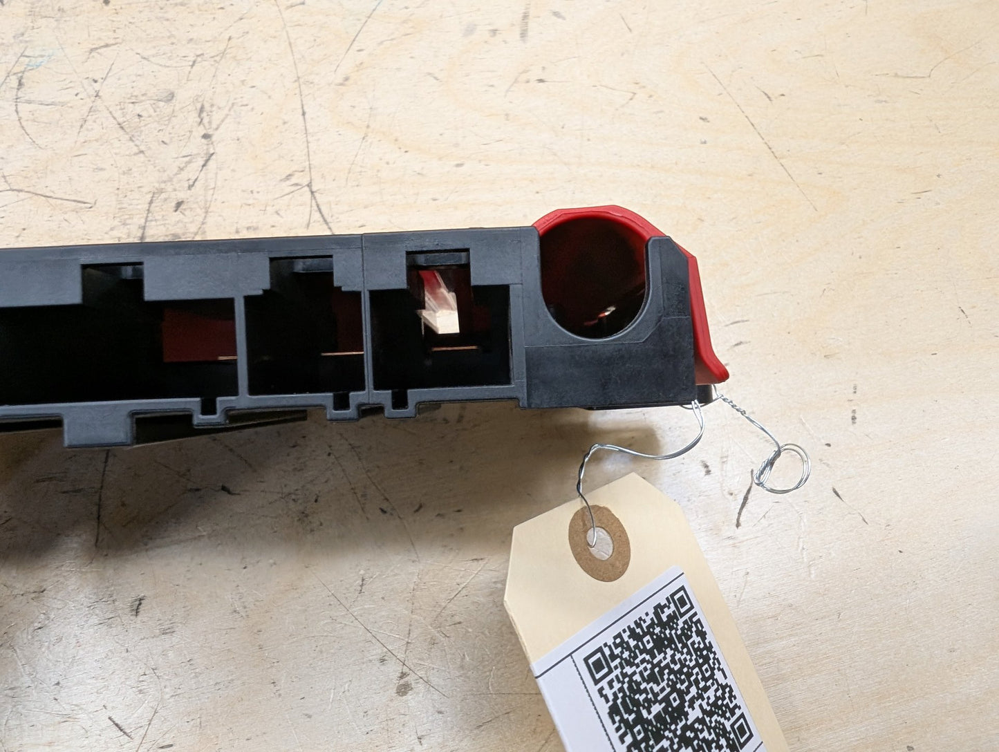 OEM BMW G11 G12 G14 G15 G16 G30 B+ Junction Terminal Power Relay Fuse Box