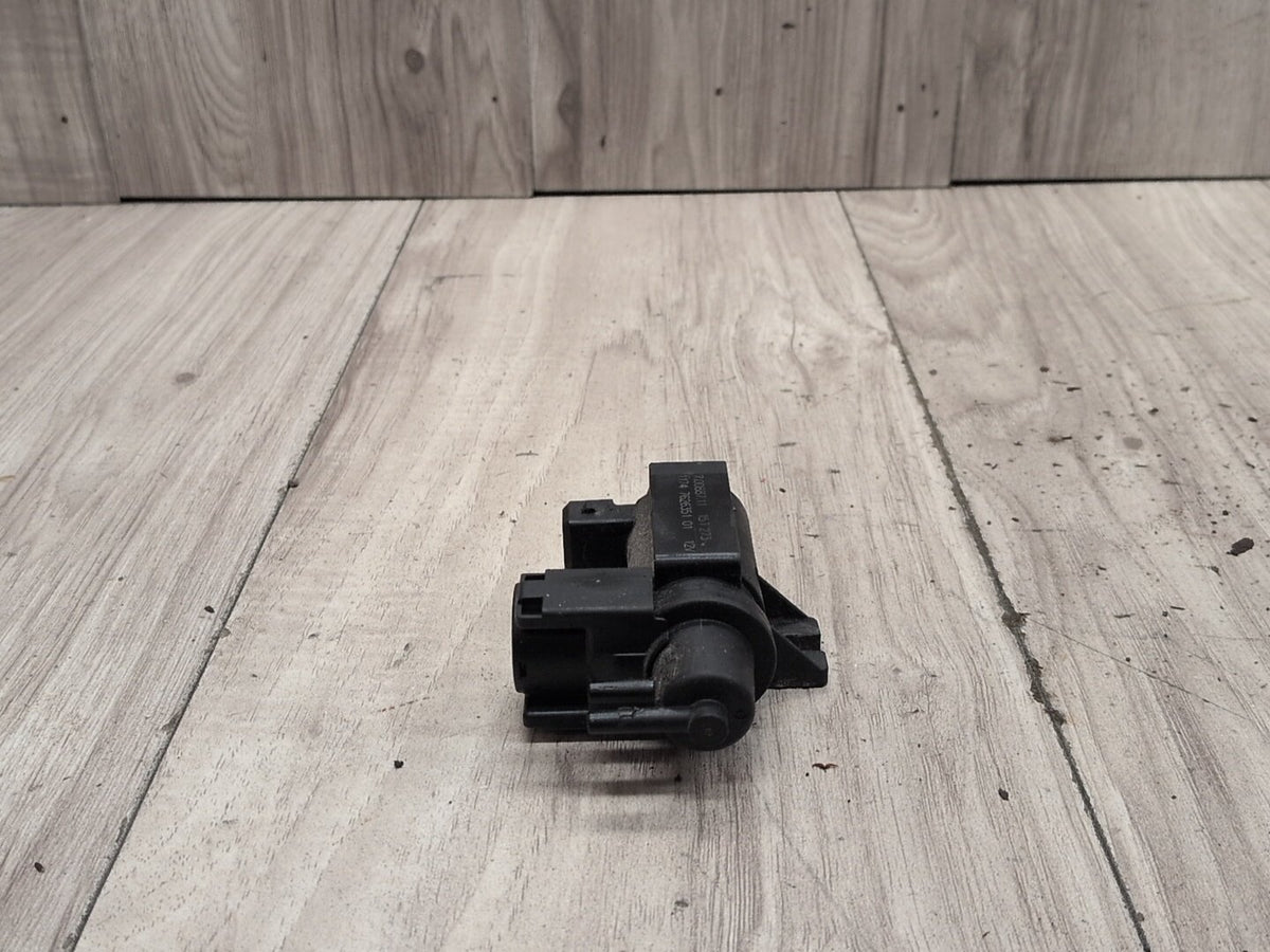 2015-2018 BMW X5 F85 Turbo Boost Pressure Solenoid Valve 7626351