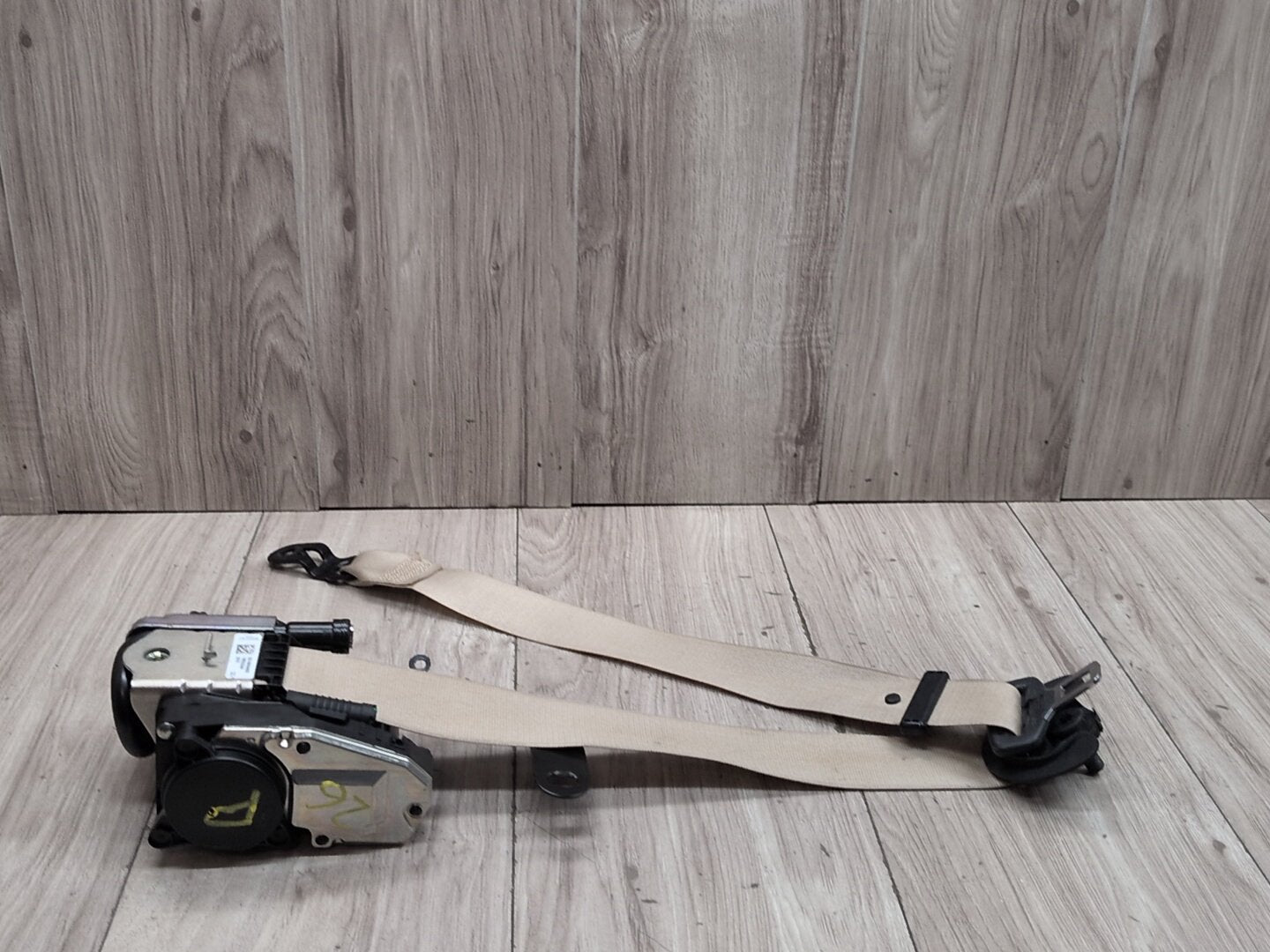 2019-2026 BMW 330i G20 Front Right Passenger Seatbelt Seat Belt Retractor 7496306