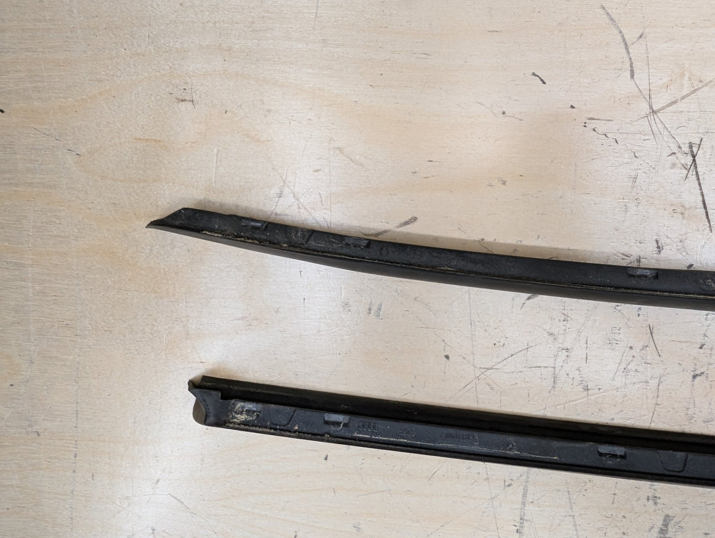 2011-2017 Audi RS5 8T Front Left Right Side Windshield Drip Trim Molding SET 8T0854327A OEM