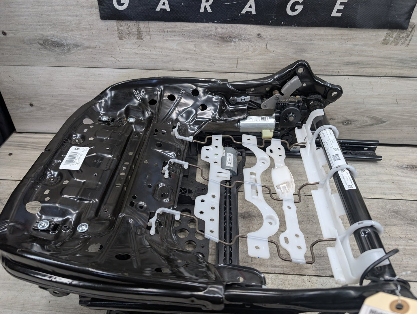 OEM BMW F97 G01 G02 G20 Electrical Front Right Passenger Lower Seat Frame w/ Motors 7414610