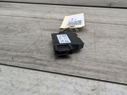2019-2026 BMW X5 G05 Steering Wheel Control Module 6884433