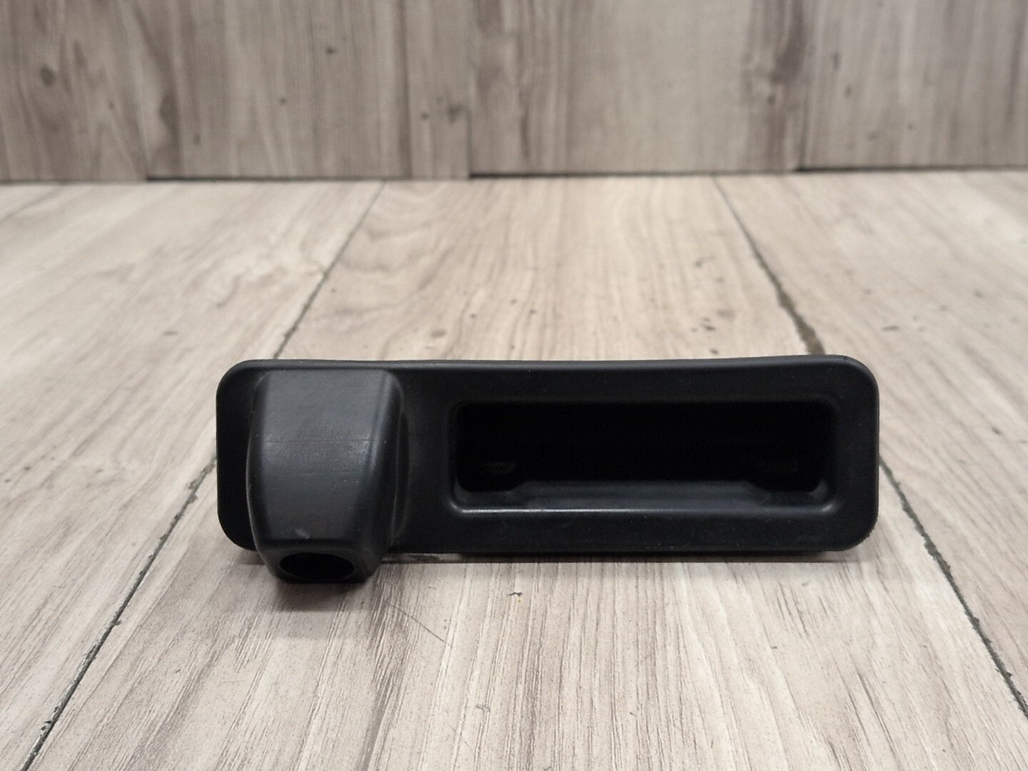 OEM BMW G30 530 540 M550 M5 X5 Rear View Camera Trunk Lid Handle Push Button