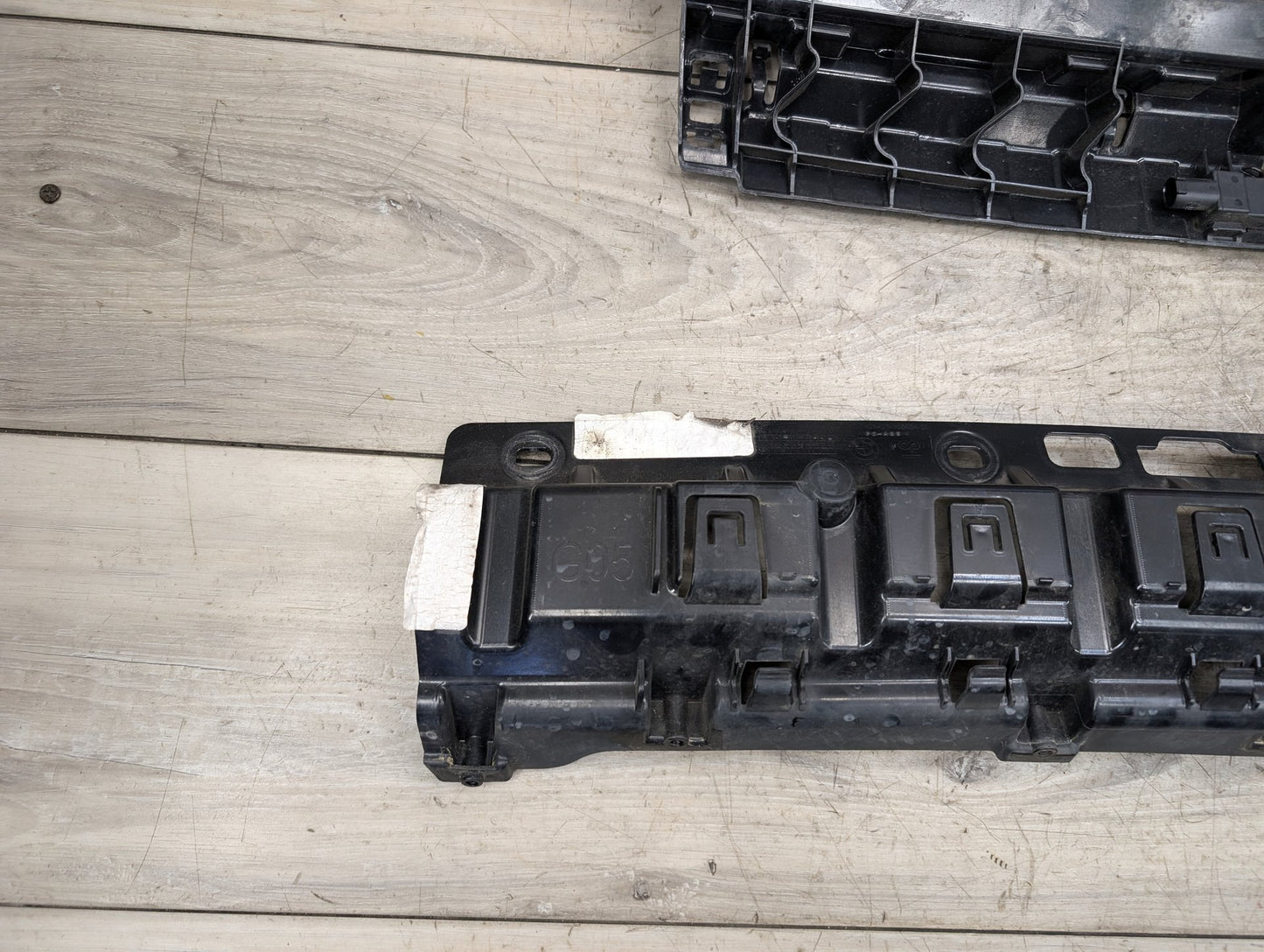 2019-2026 BMW X5 G05 Rear Center Middle Bumper Guide Support Brackets SET 7420650