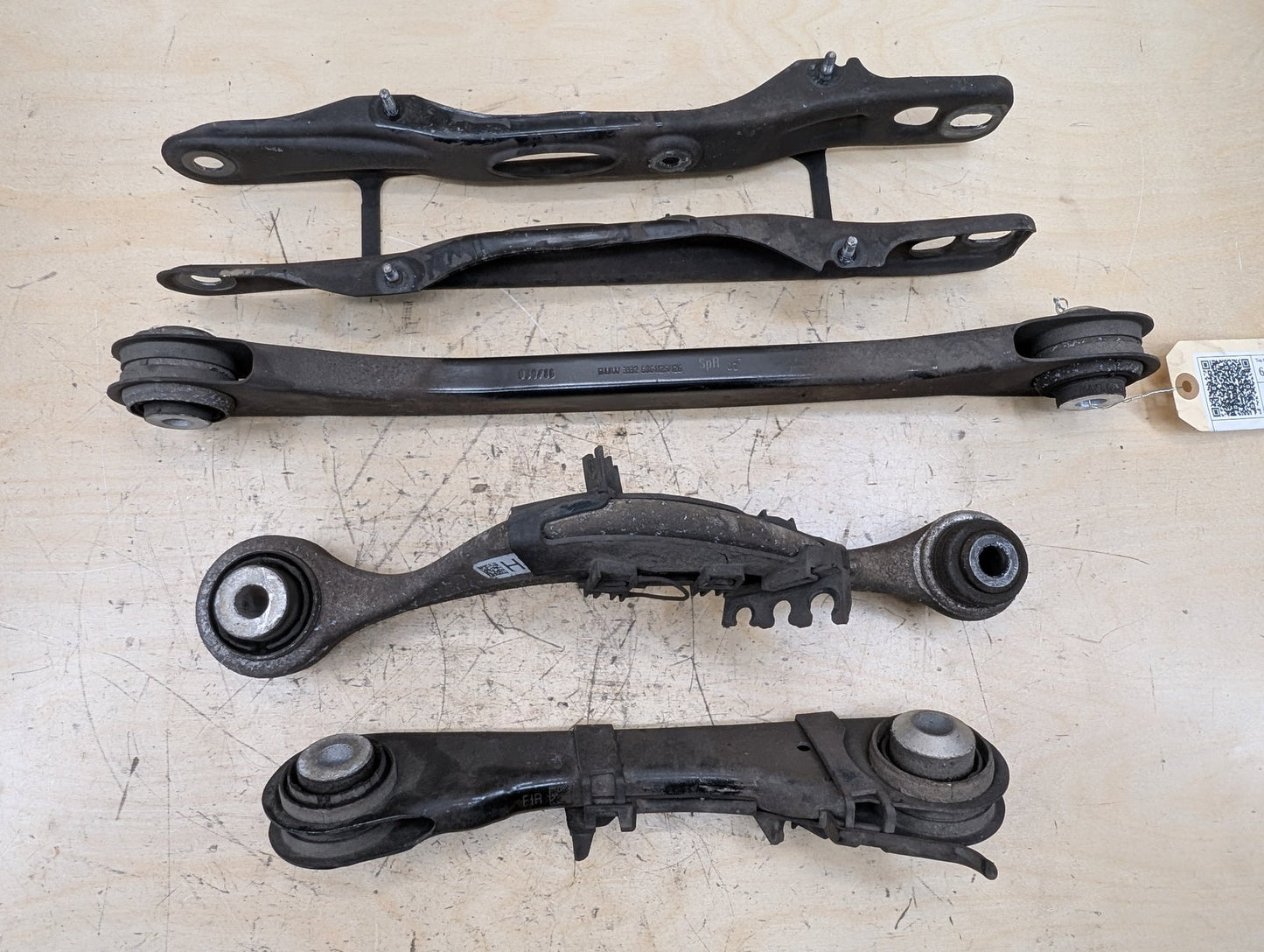 2016-2022 BMW 750i G12 Rear Right Passenger Control Arms SET 6861126