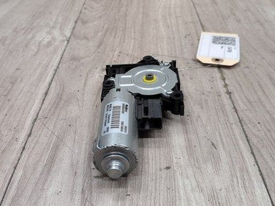 2019-2026 BMW X5 G05 Sunroof Sun Roof Glass Motor 7933149 OEM