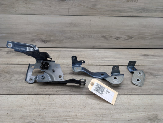 2021-2026 BMW 430i G22 Front Left Driver Fender Brackets SET 7486805
