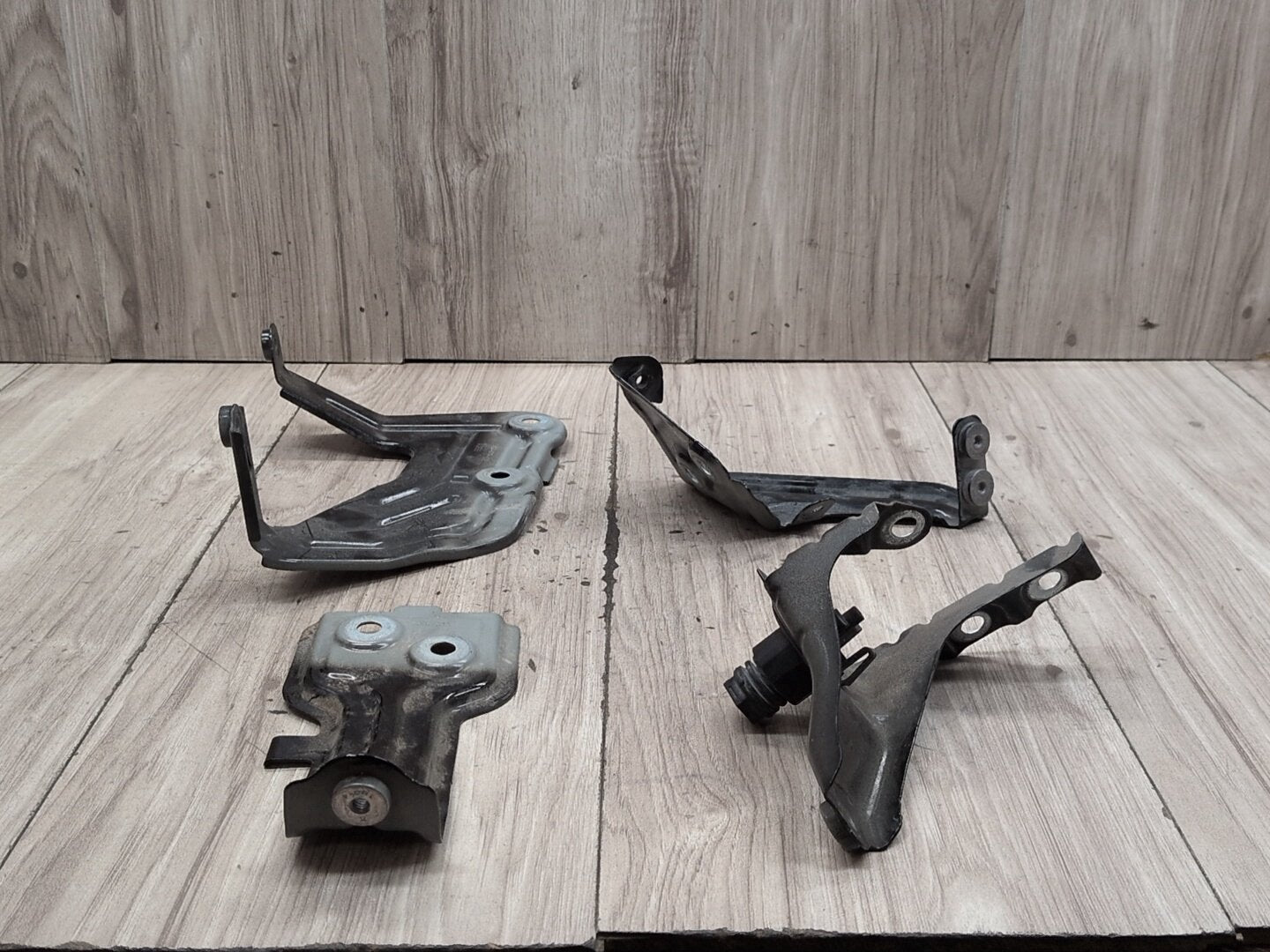 18-24 OEM BMW G01 G02 F97 F98 X3 X4 Left Driver Fender Wing Holder Bracket SET