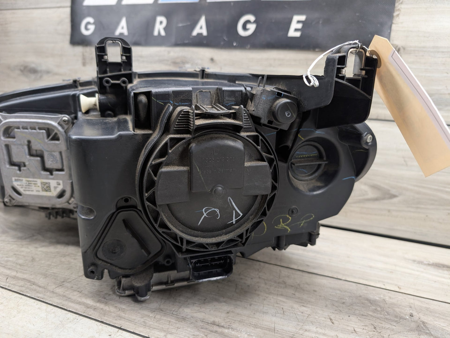 11-13 OEM BMW X5 E70 Front Right Passenger Xenon AHL Headlight PN: 7294606