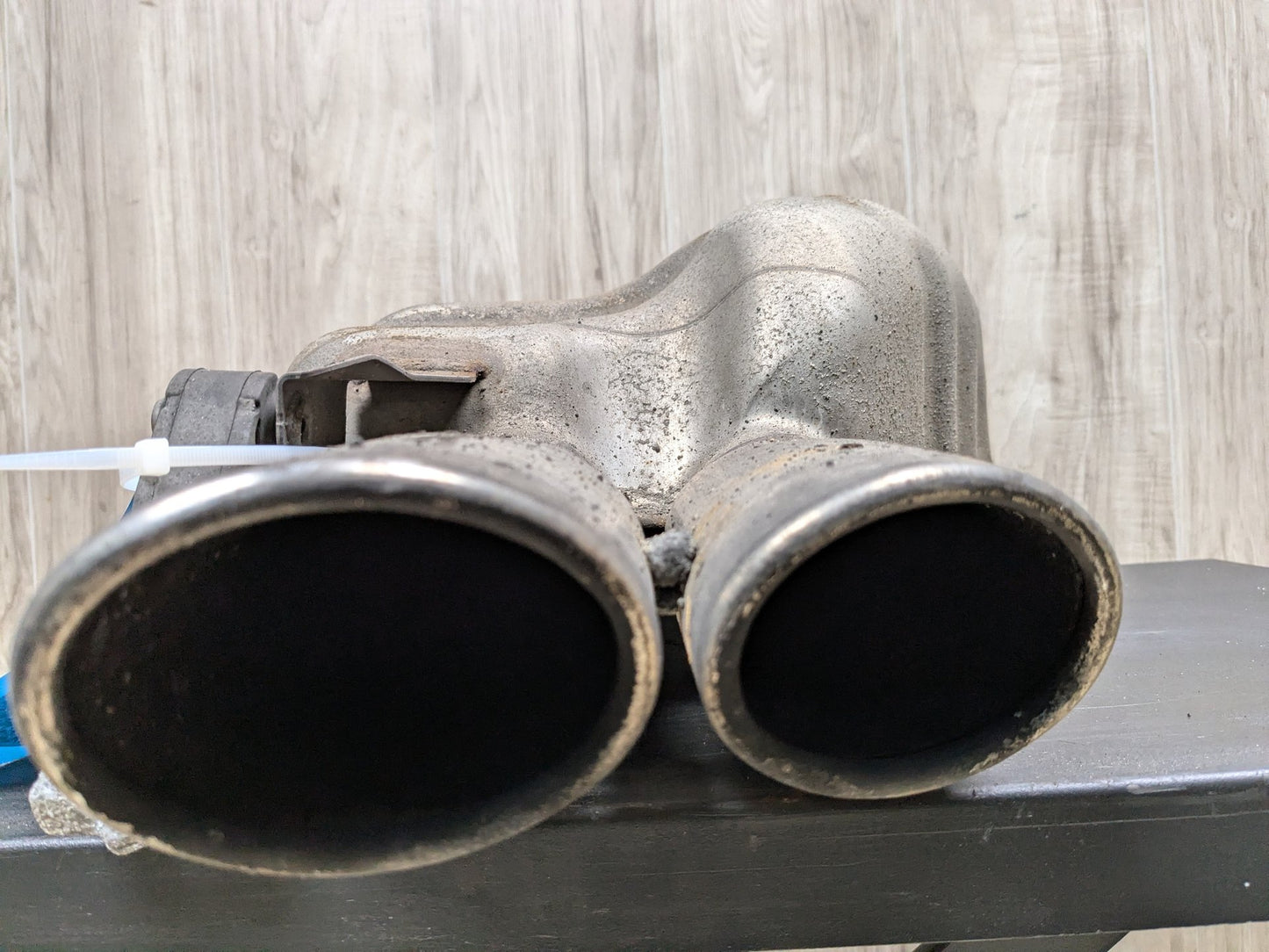 2008 - 2017 Audi S5 8T Rear Exhaust Muffler 8K0253611