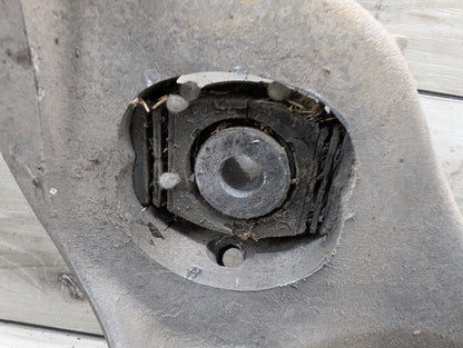 2008 - 2017 Audi S5 8T Rear Right Passenger Spindle Knuckle w/ Bearing 8K0505436A