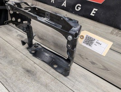 OEM BMW G20 G22 G23 G26 Front Right Passenger Radiator Reinforcement Bracket