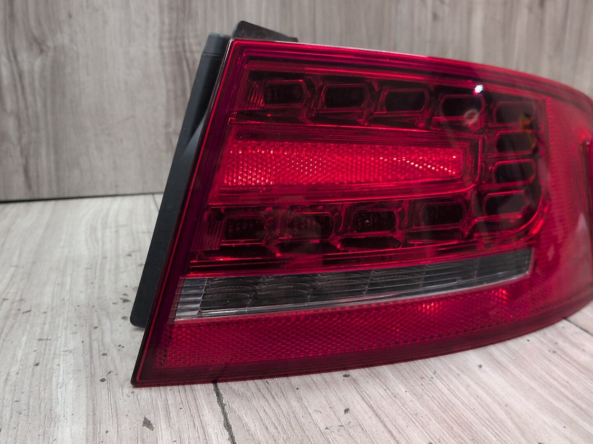 2010-2016 Audi S4 B8 Rear Right Passenger Outer Tail Light 8K5945096L OEM
