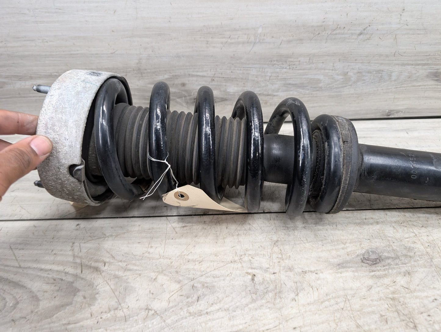 2014 - 2018 BMW X5 F15 Front Left or Right Spring Strut Shock Absorber 6851749 N63B44O1