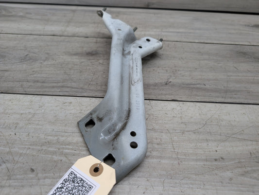 2009 - 2017 Audi Q5 8R Front Left Driver Fender Bracket 8R0821135 EA888