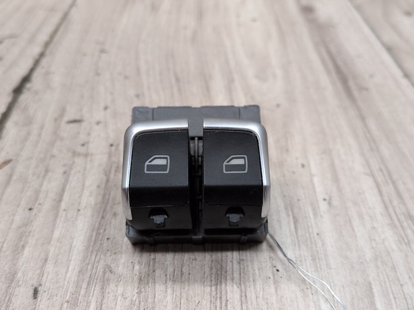 2008 - 2017 Audi S5 8T Front Left Driver Door Master Window Switch 8K0959851G