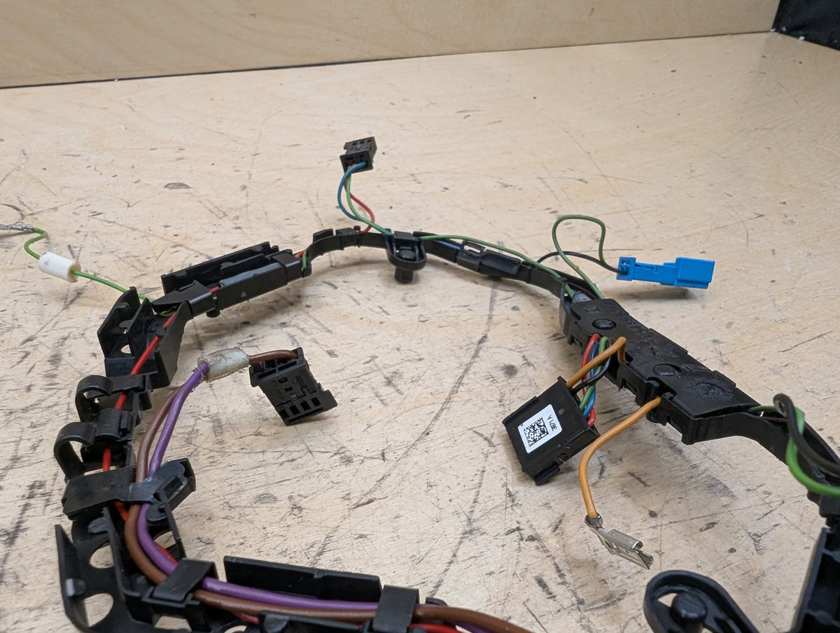 16-19 OEM BMW G11 G12 740 750 Steering Wheel Electronics Control Module Unit