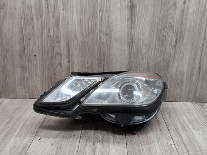 2009-2012 Mercedes-Benz E550 W212 - Front Left Driver Headlight A2128205961KZ