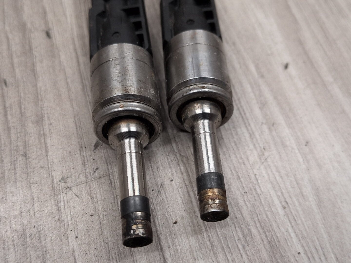 OEM BMW F10 F13 M5 M6 Engine S63 N63 V8 High Pressure Fuel Injectors SET (8) EU5