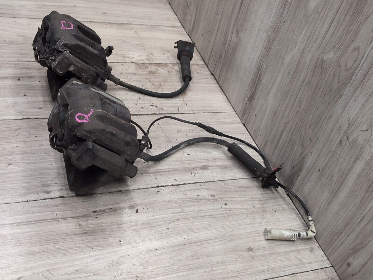 2004-2010 BMW M6 E64 Rear Left Right Brake Caliper SET 2283164