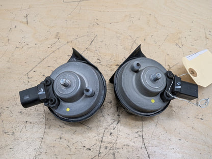 2018-2024 BMW X3 G01 Alarm Horns SET 7404430