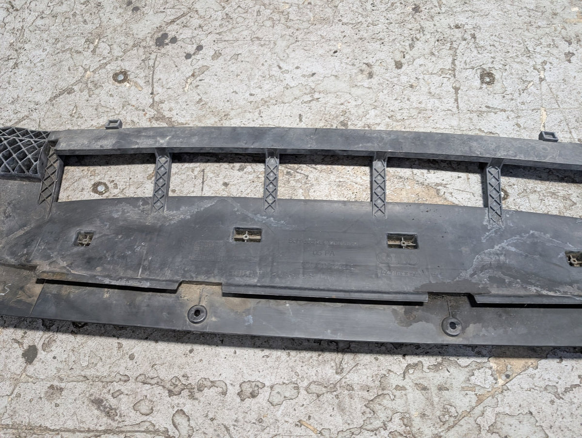 2009-2017 Audi Q5 8R Front Middle Center Bumper Cover Grille 8R0807233C