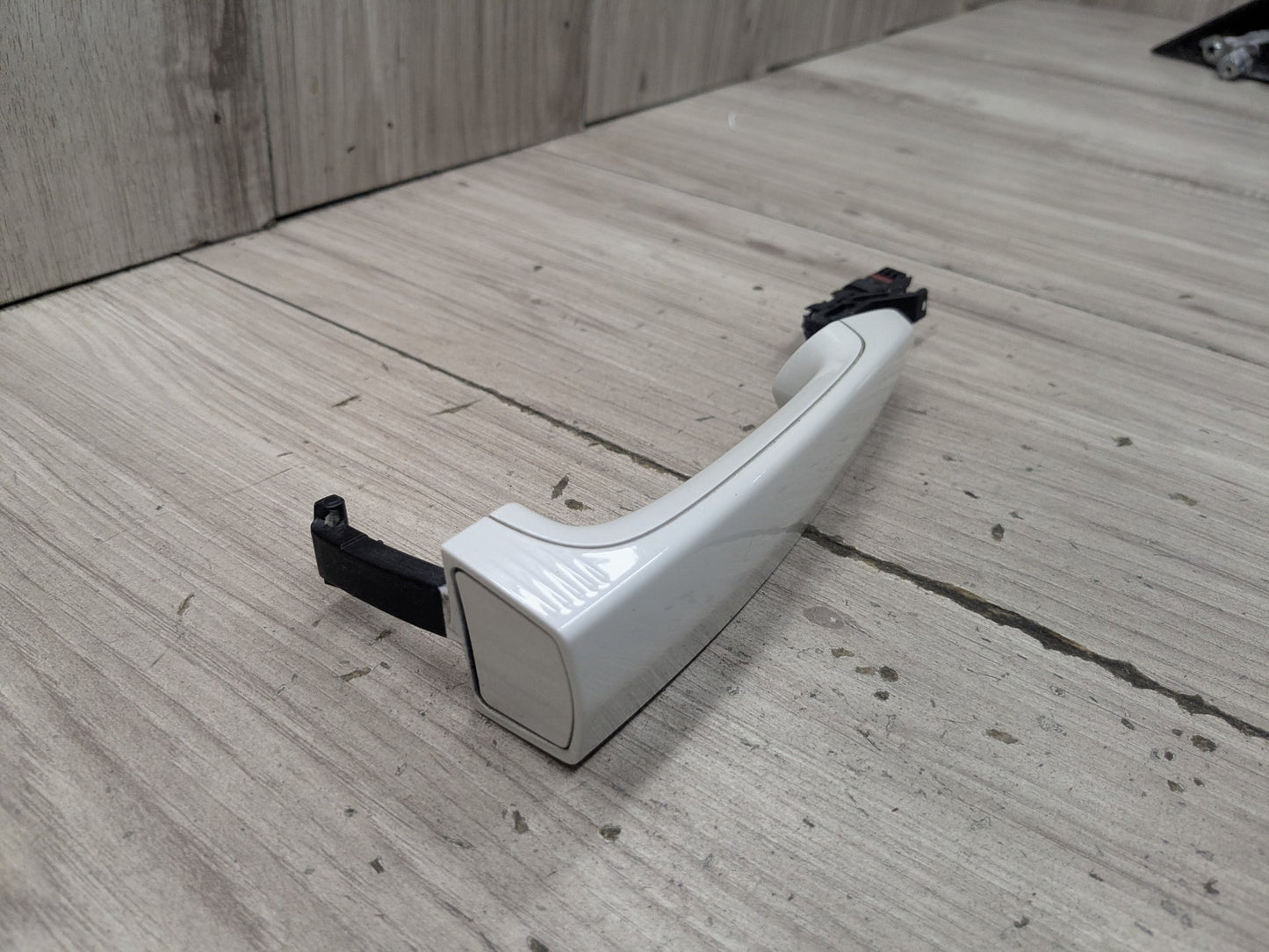 OEM BMW F23 F30 F32 F80 F82 M3 Right Passenger Door Handle COMFORT ACCESS White