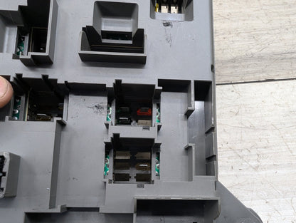 2007 - 2013 BMW X5 E70 Rear Power Distribution Fuse Box 6931687 N62B48B