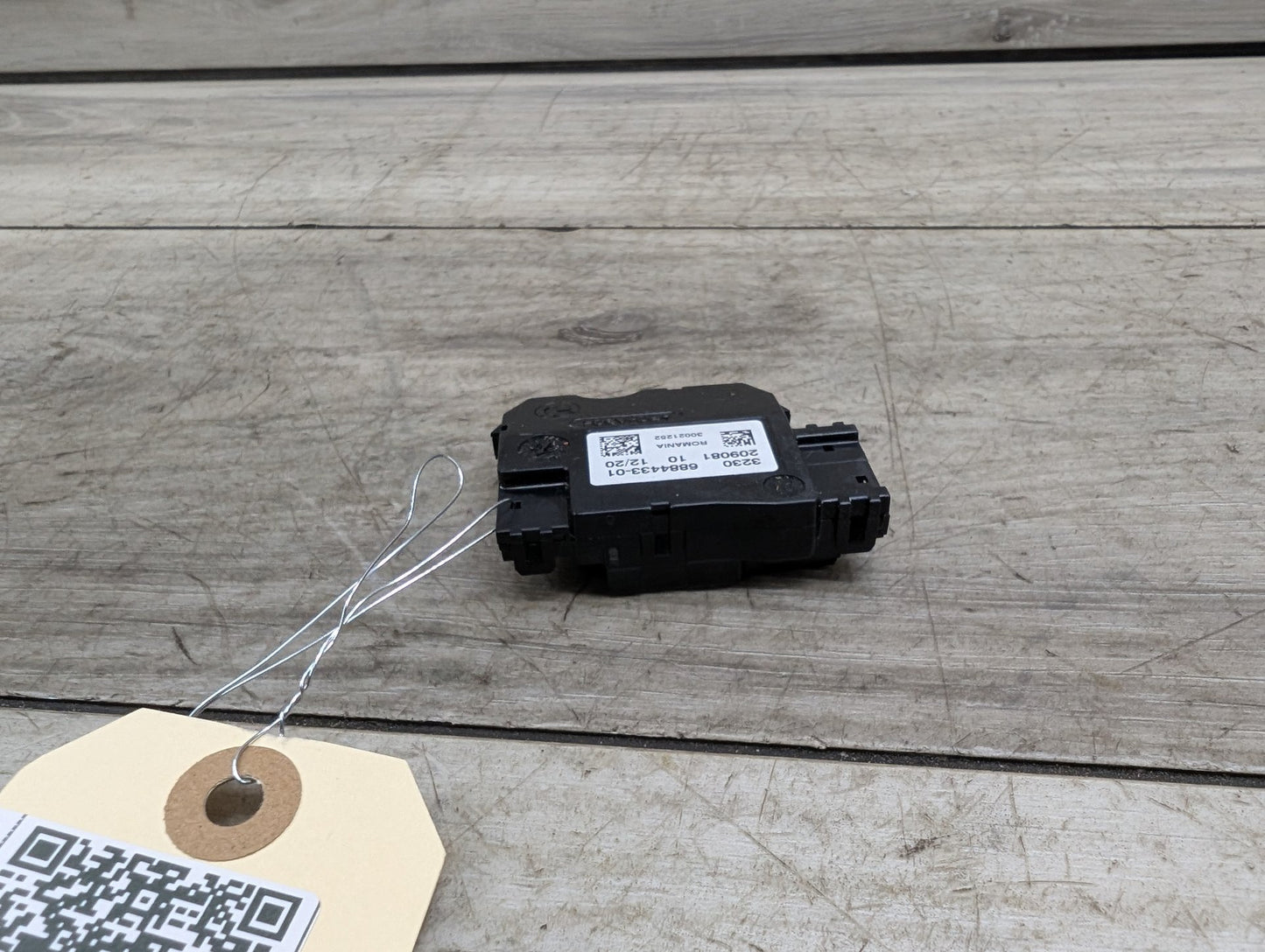 2019-2026 BMW X5 G05 Steering Wheel Control Module 6884433