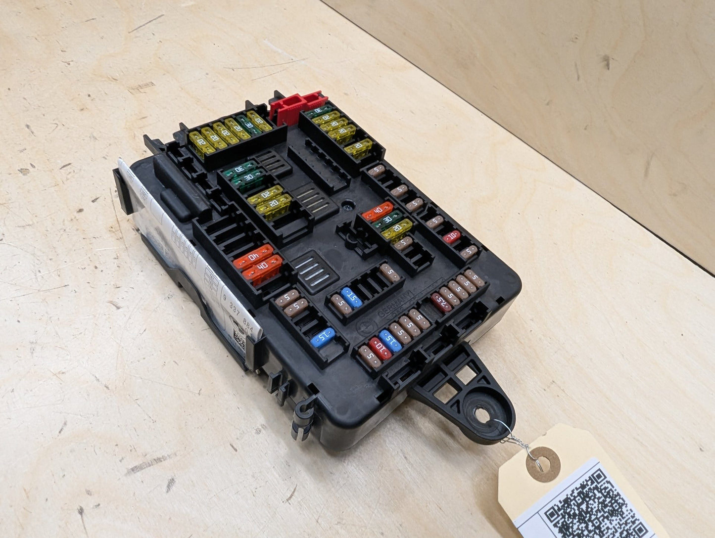 2012-2018 BMW 335i F30 Rear Power Distribution Fuse Box 9337882