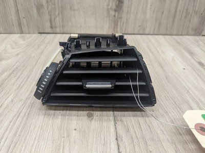 OEM BMW F22 F23 F87 228 230 M235 M240 M2 Dash Right Passenger Air Vent Button