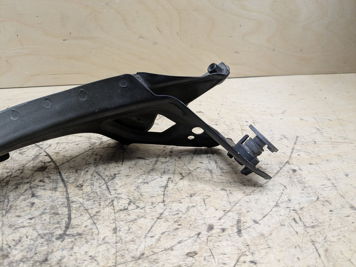 2012-2018 Audi A6 C7 Front Left Driver Fender Bracket 4G0805815 OEM