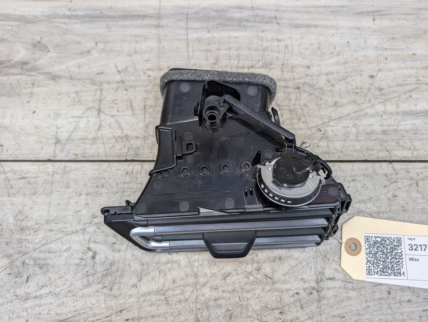 OEM BMW F95 F96 G05 G06 G07 X5 X7 PRE-LCI Right Passenger Fresh Air AC Vent