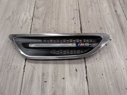2011-2016 BMW M5 F10 Front Right Passenger Fender Trim Molding 7903880 OEM