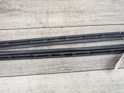 2019-2026 BMW X5 G05 Right Passenger Side Windshield Drip Molding Trim 7434872