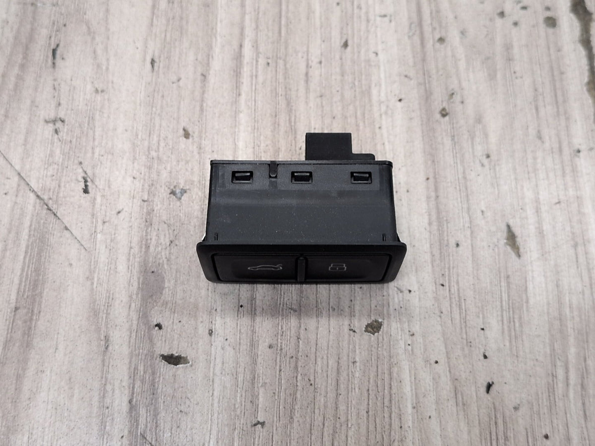 2015-2018 Audi Q3 8U Liftgate Trunk Lid Lock Unlock Switch 4G0959831B OEM