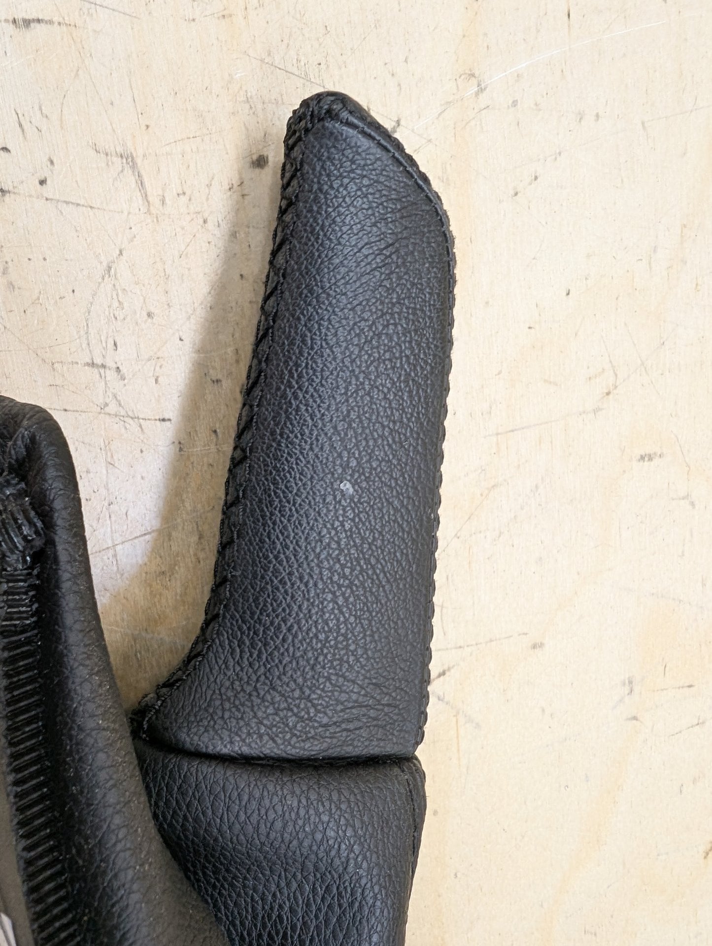 06-13 OEM BMW E90 E92 E93 335 Boot Hand Brake Handle Black