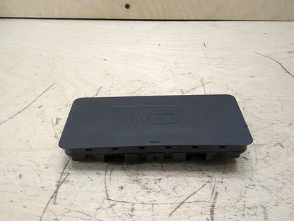 OEM BMW G05 G01 G20 G26 G80 M3 Center Console Storage Phone Car Wireless Charger