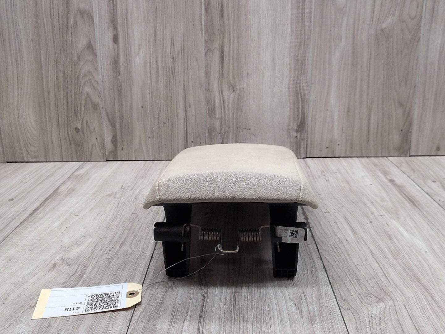 2019-2026 BMW 330i G20 Center Console Armrest Arm Rest 6994355