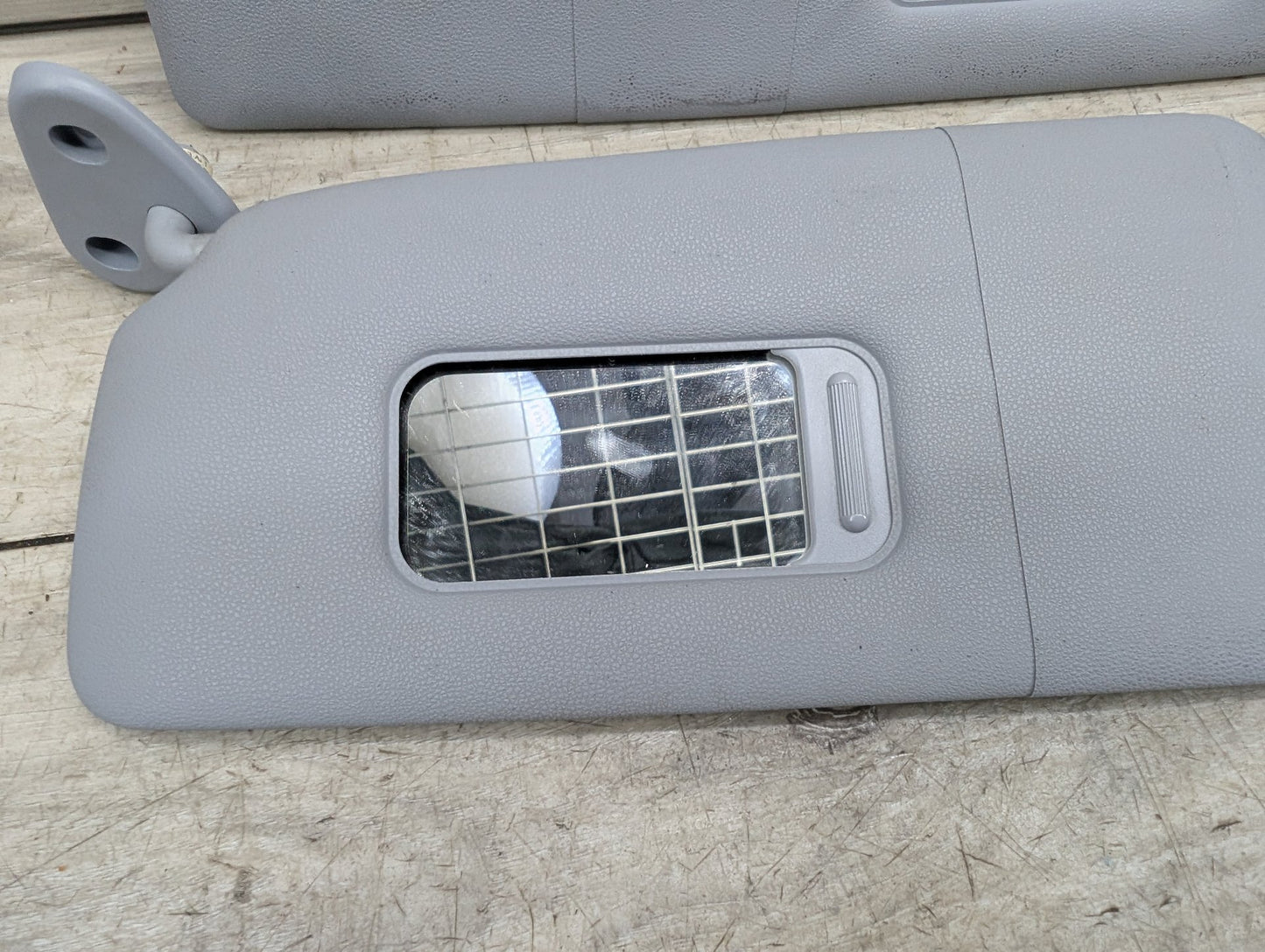 2008-2013 BMW 128i E82 Front Left Right Sun Visor SET 2996644