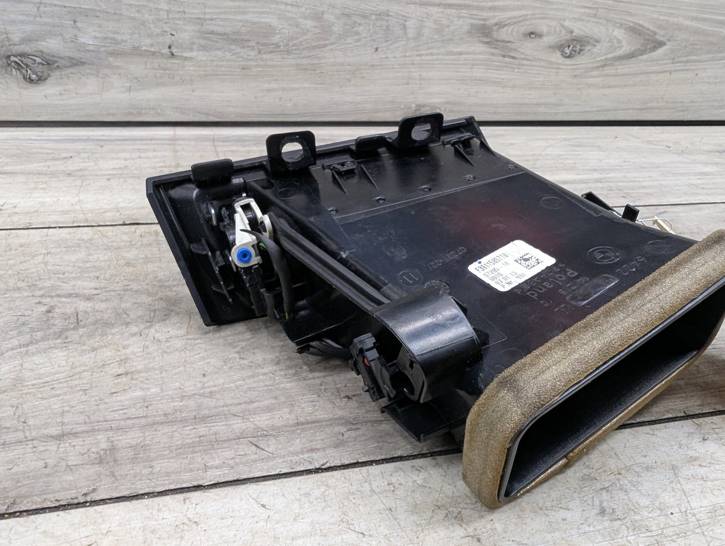 2009-2015 BMW 750Li F02 Dashboard Dash Board Left Driver Air Vent 9115871