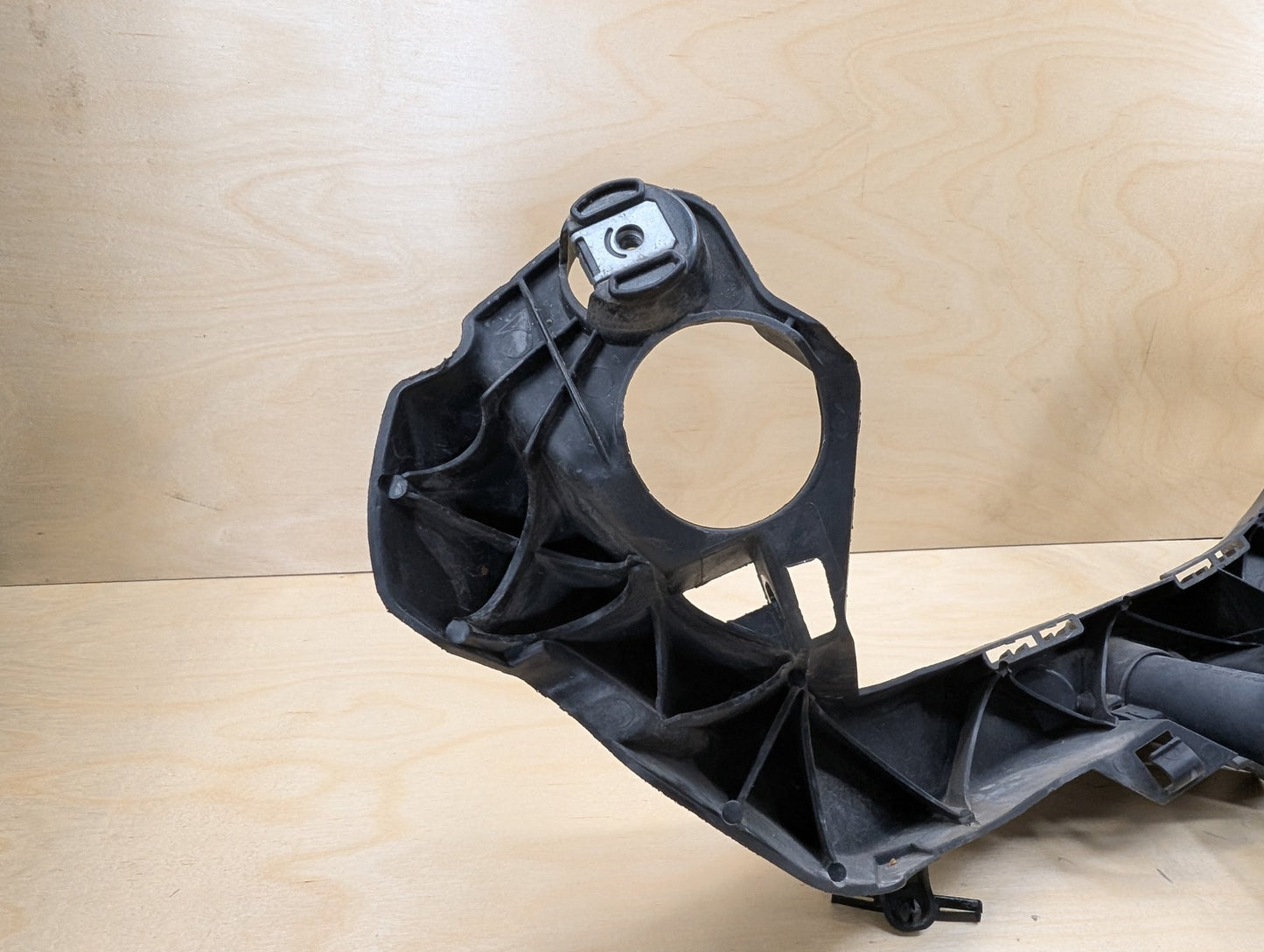 2007-2013 BMW 328i E93 Left Driver Headlight Bracket 7154723