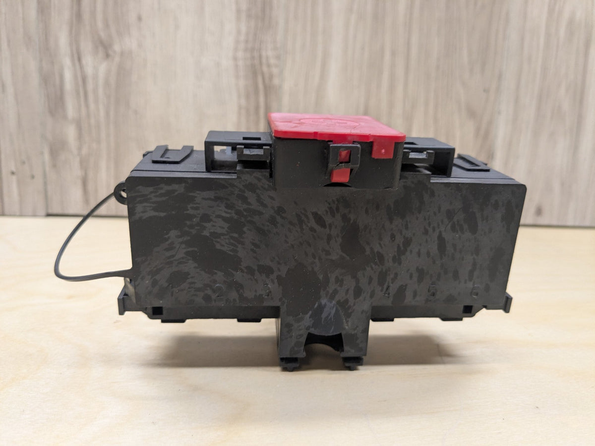 2009-2011 Mercedes-Benz SLK-Class R171 Rear Battery Relay Fuse Box A2035450803