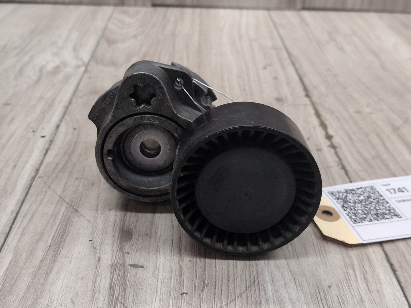 OEM BMW F10 F15 F16 F85 X5 X6 Engine S63 Serpentine Drive Belt Tensioner Pulley