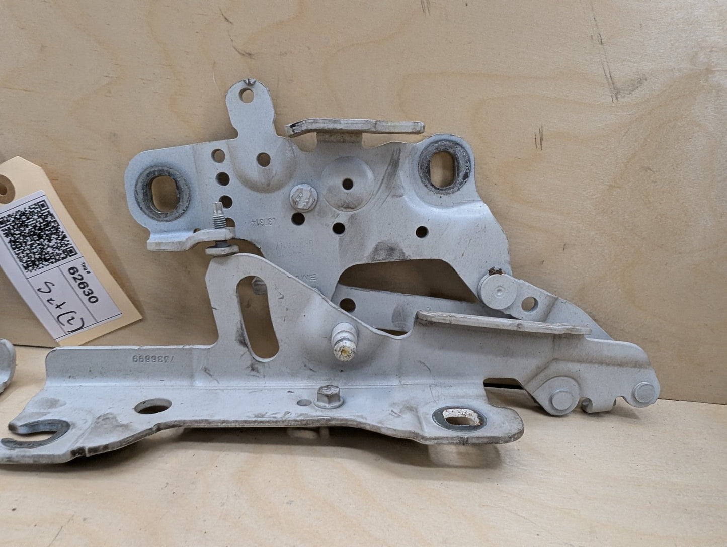 OEM BMW F22 F23 F30 F32 F33 F36 F80 F82 F83 F87 Left Right Side Hood Hinges PAIR