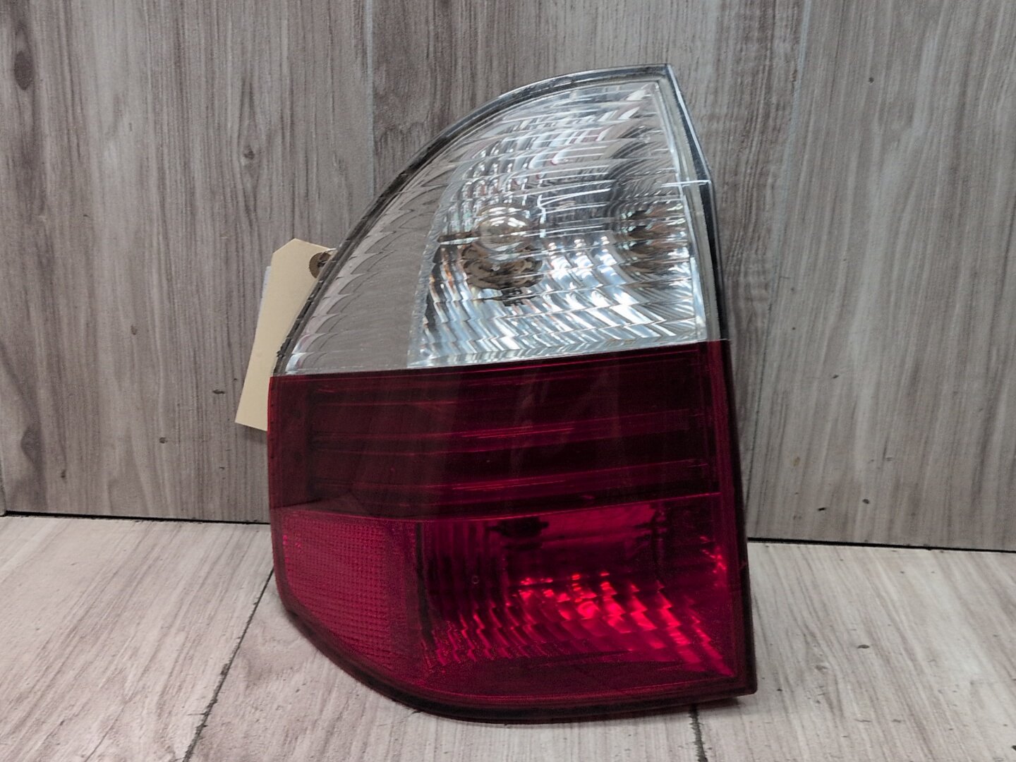 2004-2010 BMW X3 E83 Rear Left Driver Outer Tail Light 7162211