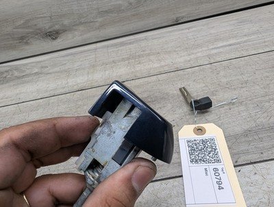 2007-2013 BMW 328i E93 Front Left Driver Key Lock Mechanism w/ Key 7162439 OEM