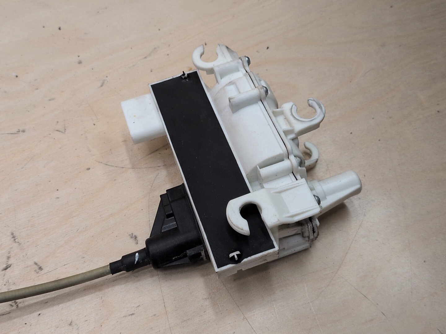 2016-2022 BMW 750i G12 Rear Left Driver Door Latch Lock Actuator w/ Soft Close 2581897
